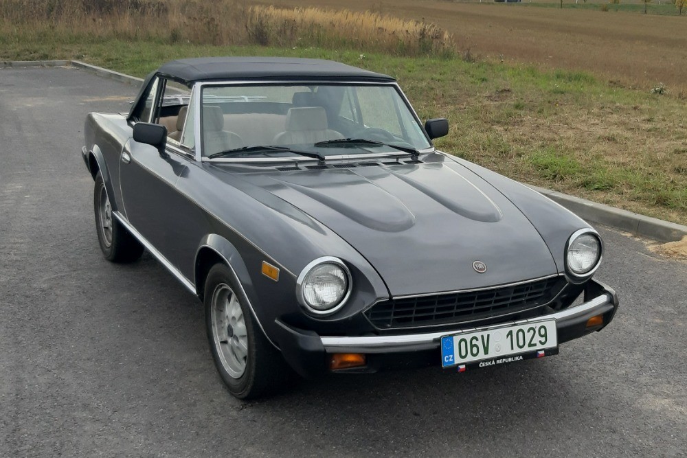 fiat1.jpg
